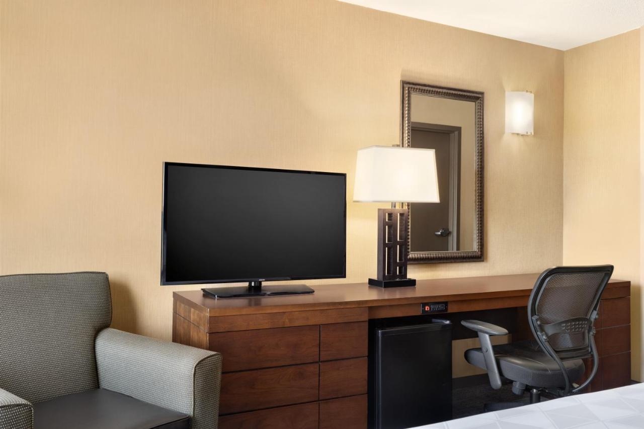 Holiday Inn National Airport/Crystal City By Ihg Arlington Ngoại thất bức ảnh